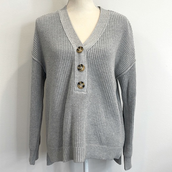 Rachel Zoe Sweaters - RACHEL ZOE V Neck 3 Button Sweater